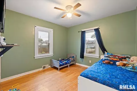 2332 14th Ave, Moline, IL 61265 photo 38