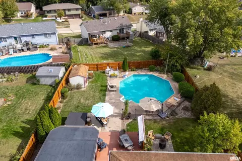 3414 14th St, Moline, IL 61265 photo 4
