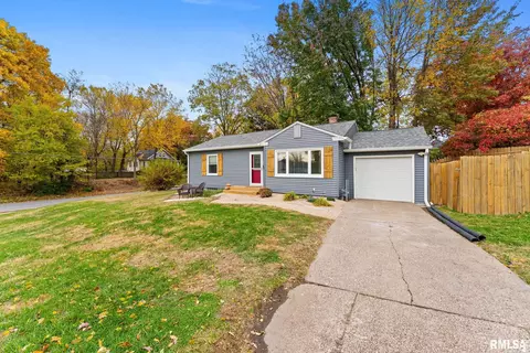 307 13th Ave, Moline, IL 61265 photo 4