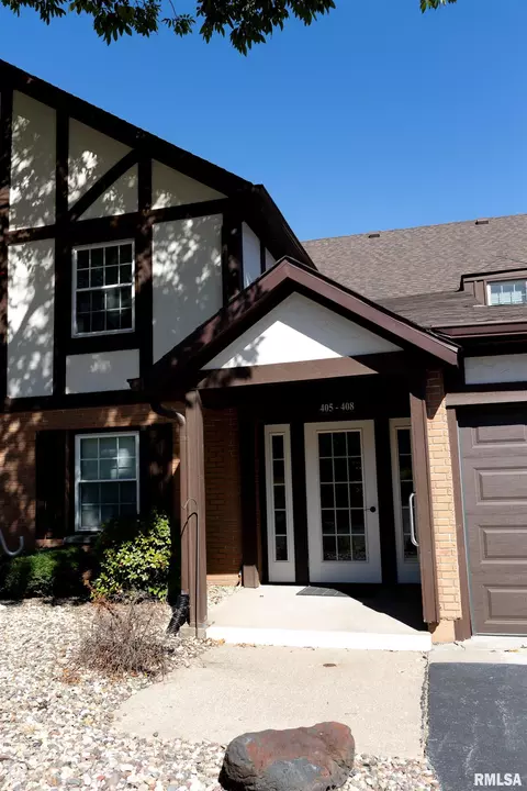 4150 E 60th St, Davenport, IA 52807