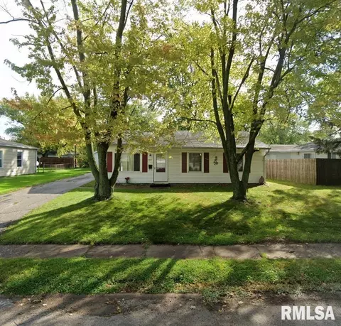 3416 9th St, East Moline, IL 61244
