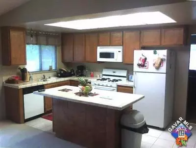 3017 Avenue S2 E, Palmdale, CA 93550 photo 4