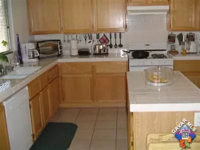 38705 37th St E, Palmdale, CA 93550 photo 2