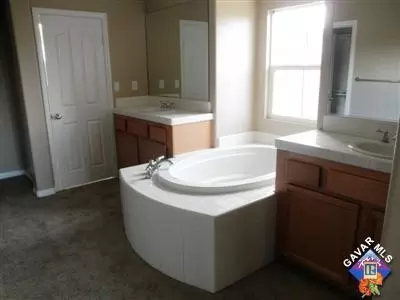 36457 Dewdrop Ct, Palmdale, CA 93552 photo 10