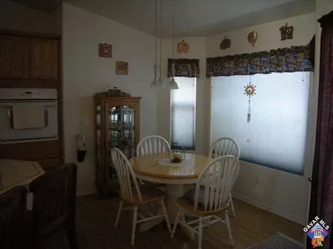 30051 Niblick Ln, Tehachapi, CA 93561 photo 6