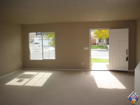 1841 Jenner St E, Lancaster, CA 93535 photo 4