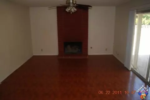 1235 E Avenue J Ave, Lancaster, CA 93535 photo 2