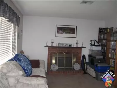 44740 E 27th St, Lancaster, CA 93535 photo 4