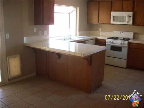 43909 30th St E, Lancaster, CA 93535 photo 3