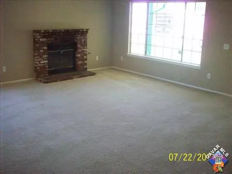 43909 30th St E, Lancaster, CA 93535 photo 2