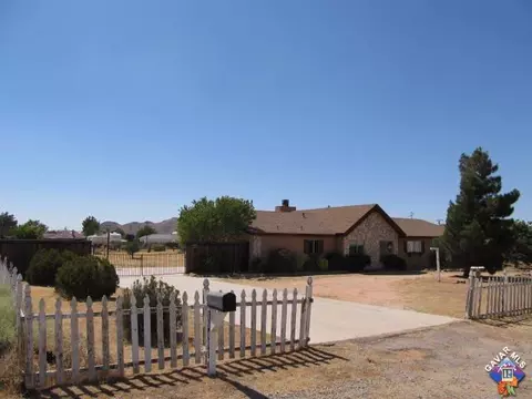 15462 Blackfoot Road Apple Vly, Apple Valley, CA 92307 photo 2