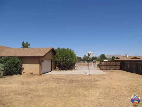 15462 Blackfoot Road Apple Vly, Apple Valley, CA 92307 photo 5
