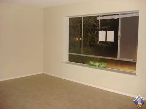 45529 Kingtree Ave, Lancaster, CA 93534 photo 2