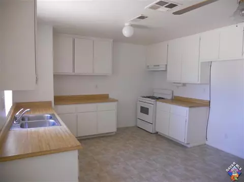 40184 176th St, Palmdale, CA 93591 photo 8