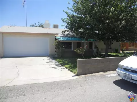 40184 176th St, Palmdale, CA 93591 photo 2