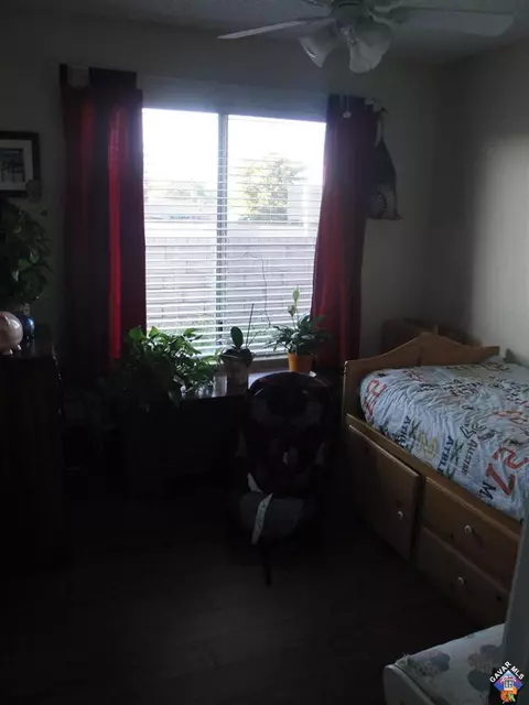 37165 29th Pl, Palmdale, CA 93550 photo 4