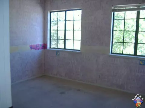 2522 Emerald Ln, Lancaster, CA 93535 photo 8