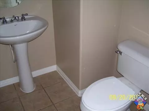 43887 Marbella St, Lancaster, CA 93536 photo 6