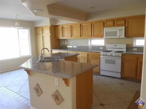 37229 57th St, Palmdale, CA 93552 photo 5