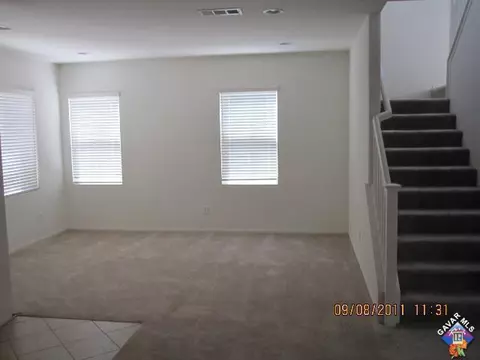 36735 30th St E, Palmdale, CA 93550 photo 2