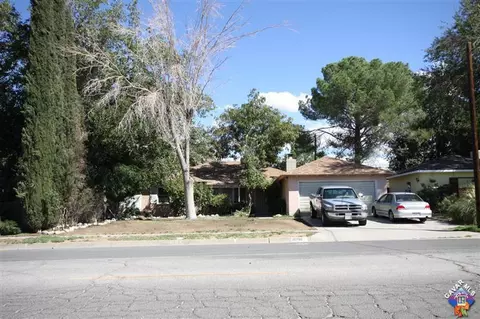 38750 35th St, Palmdale, CA 93550 photo 1