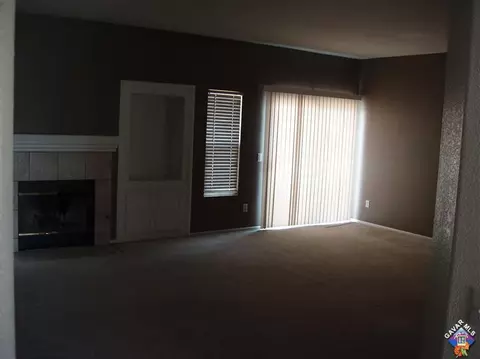 1747 Windermere Dr, Lancaster, CA 93534 photo 3