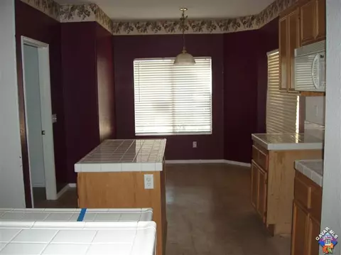 1747 Windermere Dr, Lancaster, CA 93534 photo 7