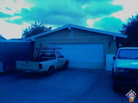 37823 27th St, Palmdale, CA 93550 photo 3