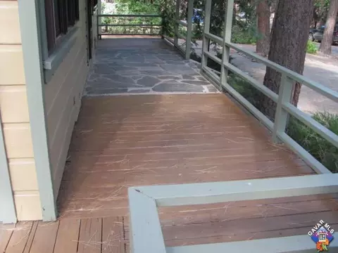 1107 Robin Ln, Wrightwood, CA 92397 photo 3