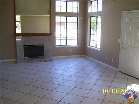 37745 Chaparral Ct, Palmdale, CA 93552 photo 2