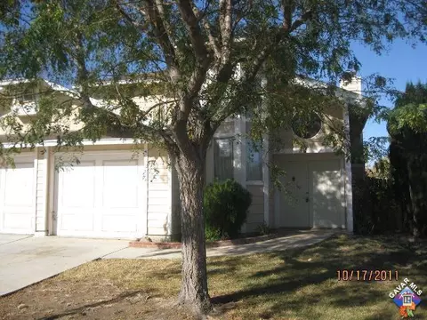 45847 Evelyn Ct, Lancaster, CA 93534 photo 2