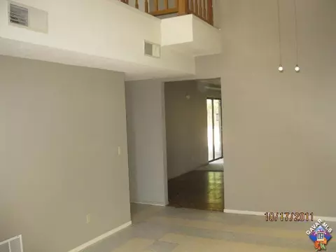 45847 Evelyn Ct, Lancaster, CA 93534 photo 3