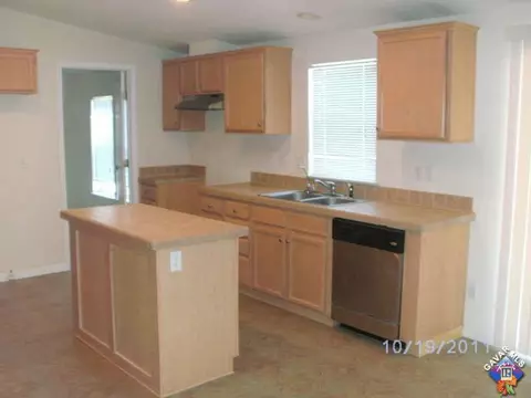 5783 Edmonds Way, Mojave, CA 93501 photo 5