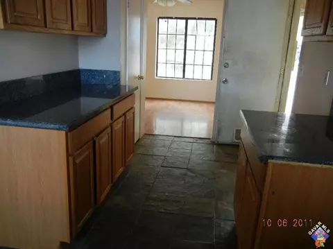 1557 Avon Ct, Palmdale, CA 93550 photo 3