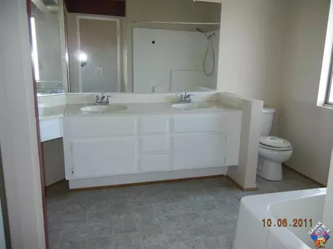 1557 Avon Ct, Palmdale, CA 93550 photo 10