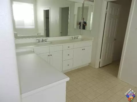 5811 Gem Ct, Lancaster, CA 93536 photo 8