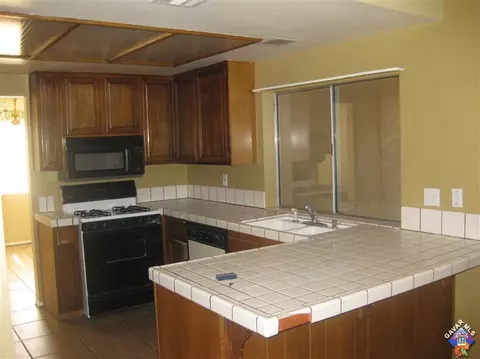 43845 Silver Bow Rd, Lancaster, CA 93535 photo 4