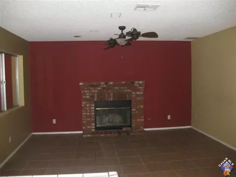 43845 Silver Bow Rd, Lancaster, CA 93535 photo 2