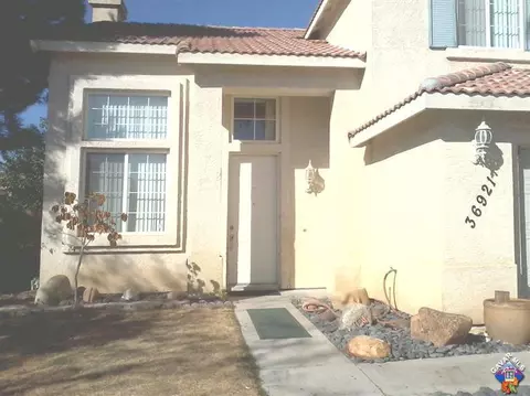 36921 Royce Ct, Palmdale, CA 93552 photo 3