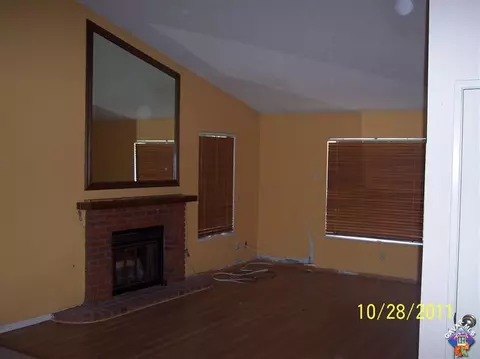 37631 31st St E, Palmdale, CA 93550 photo 4