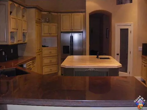 20970 Fallen Leaf Dr, Tehachapi, CA 93561 photo 13