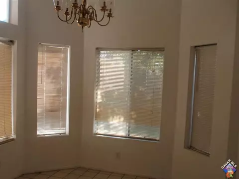 1835 Mesa Dr, Lancaster, CA 93535 photo 6