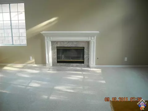 40527 Gorham Ln, Palmdale, CA 93551 photo 2