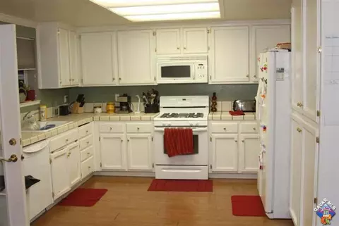 44354 Lively Ave, Lancaster, CA 93536 photo 3