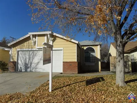 1307 Avenue R7 E, Palmdale, CA 93550 photo 1