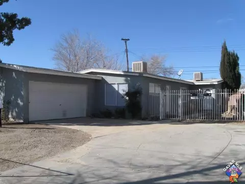 45245 Kingtree Ave, Lancaster, CA 93534 photo 1