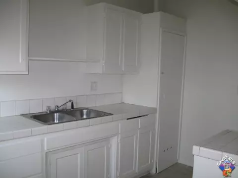 45245 Kingtree Ave, Lancaster, CA 93534 photo 5