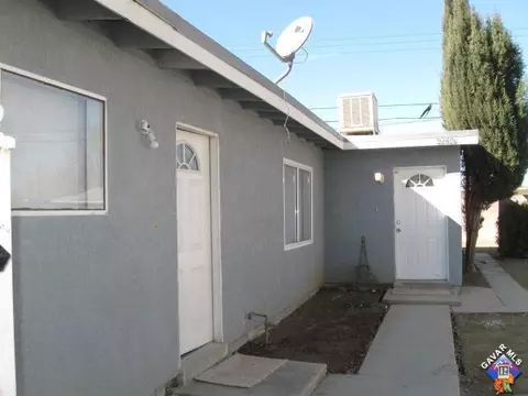 45245 Kingtree Ave, Lancaster, CA 93534 photo 2