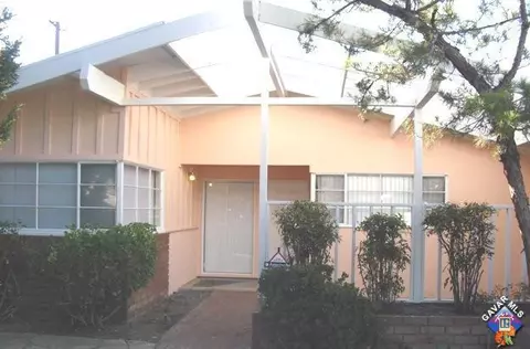 1132 E Avenue J2, Lancaster, CA 93535 photo 3