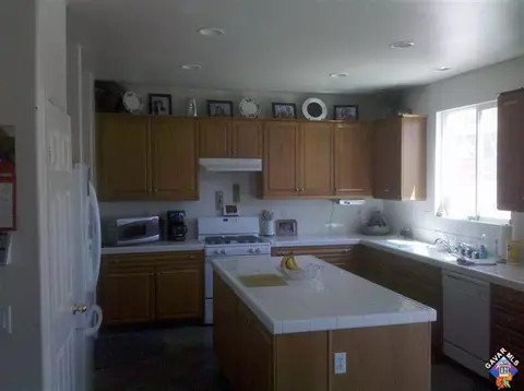 44644 27th St, Lancaster, CA 93535 photo 5